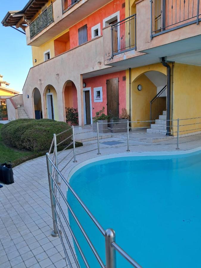 La Casa Di Mery Desenzano del Garda Exterior foto