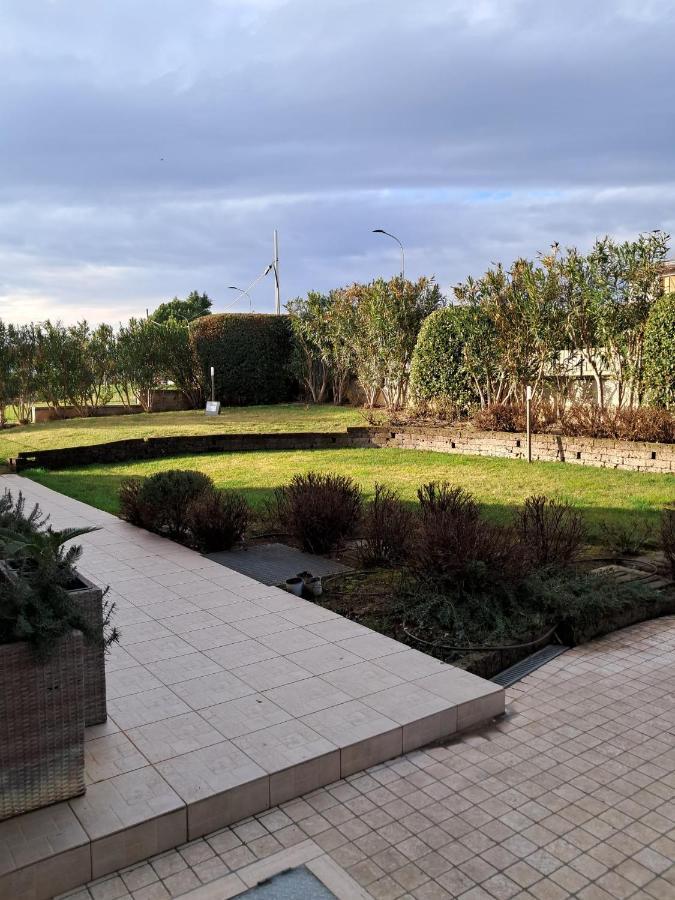 La Casa Di Mery Desenzano del Garda Exterior foto